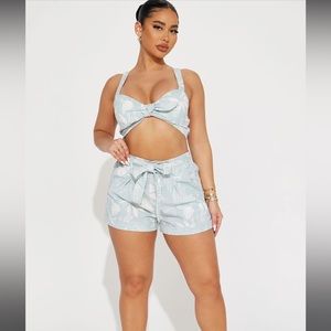 Fashion nova short set- Navy. Size chart in pictures.